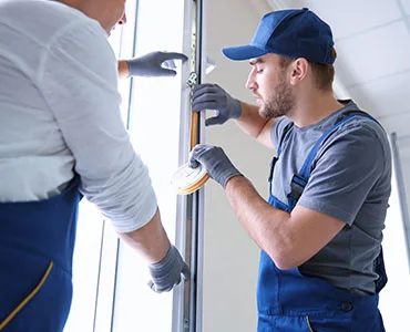 glass repair experts in Lealman, FL
